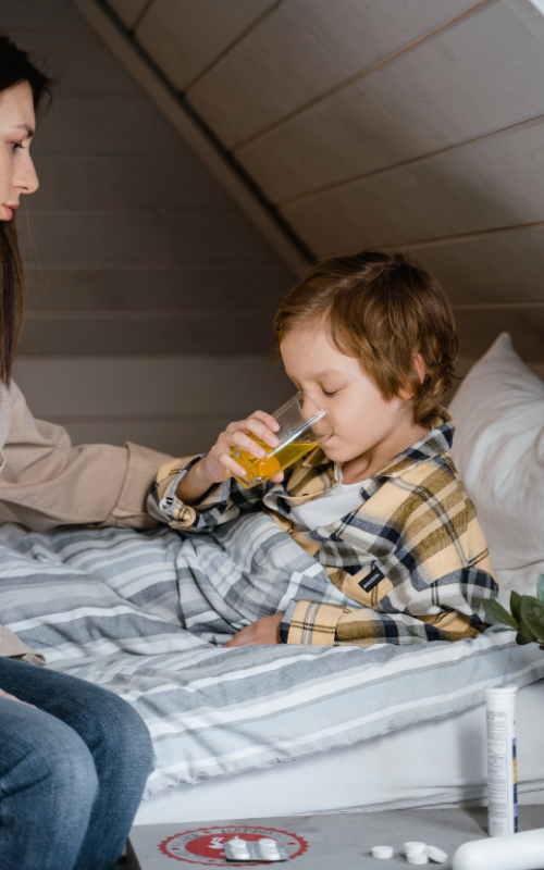 how to reduce fever in child naturally at night