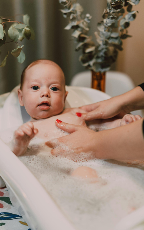 waiting a week to bathe newborn