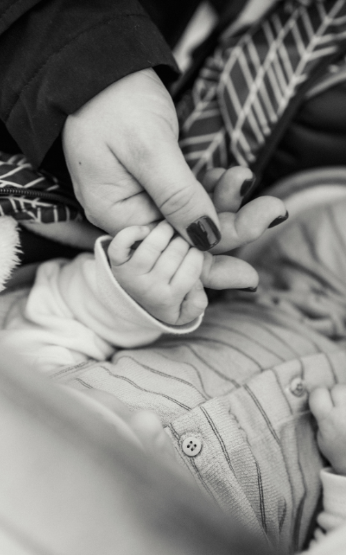 how to wake a newborn to feed